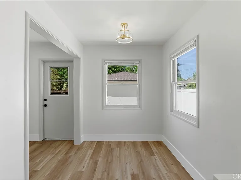 2715 Cedar St — Photo 33