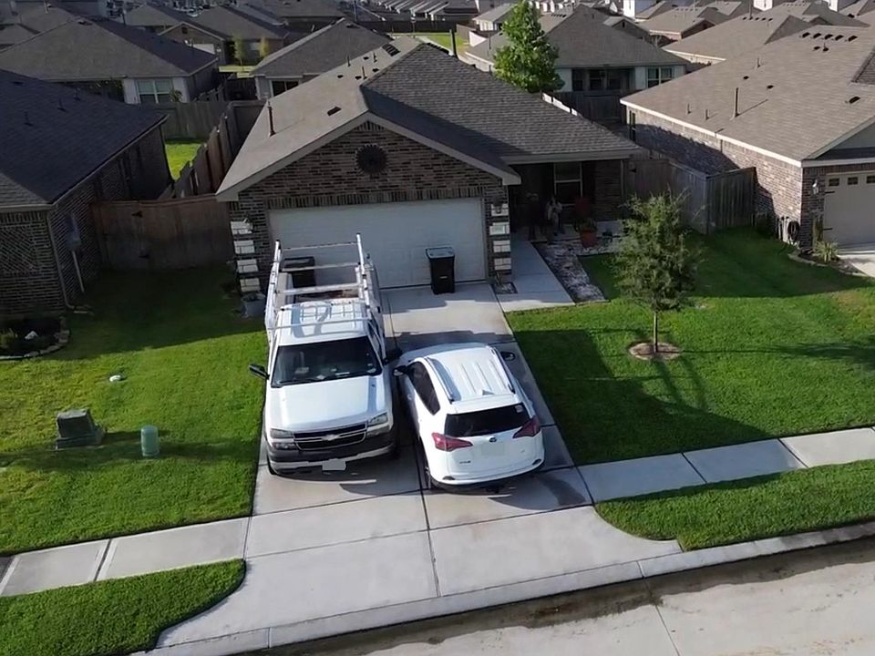 1st image of 20931 Canary Wood Ln