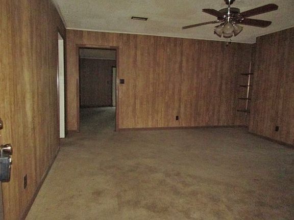 2nd image of 3331 Cedar Dr