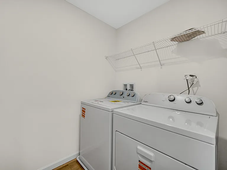 2260 Horseshoe Cir — Photo 9