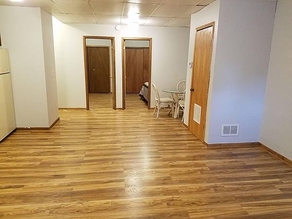 2nd image of 118 E Bremer Ave #202