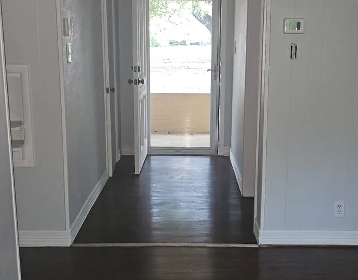 1214 Burleson St — Photo 14