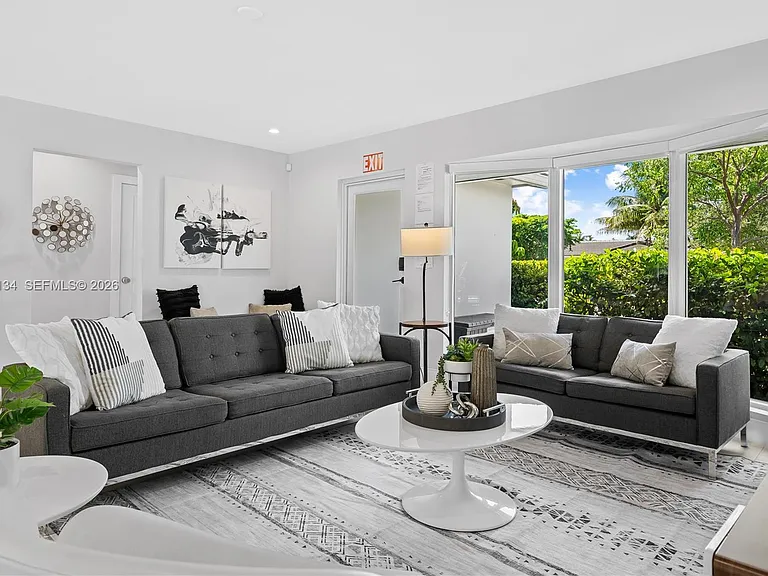 1329 Funston St — Photo 31