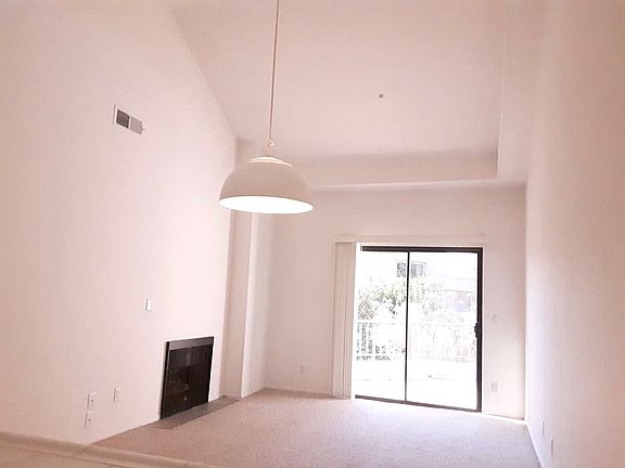 5th image of 1174 Amherst Ave APT 308