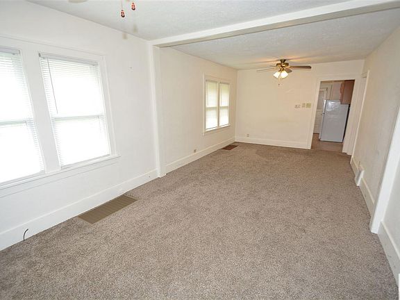 3rd image of 2505 Washington Ave