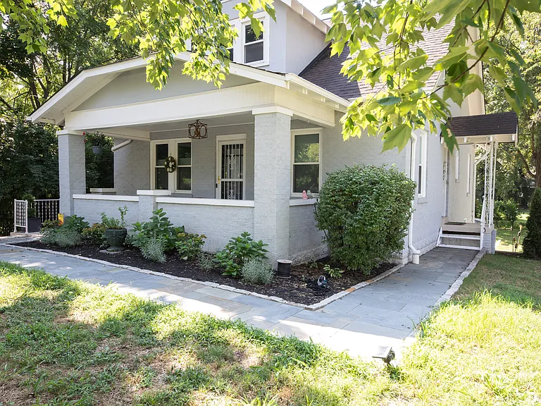 Murphy Rd — Photo 23