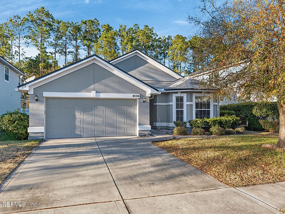 1st image of 172 THORNLOE Drive