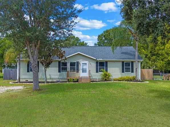 35841 Lakewood Dr, Leesburg, FL 34788