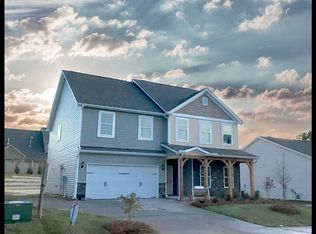 3105 York Place Dr, Walkertown, NC 27051