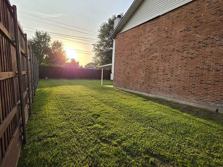 6511 White Oaks Ln — Photo 50