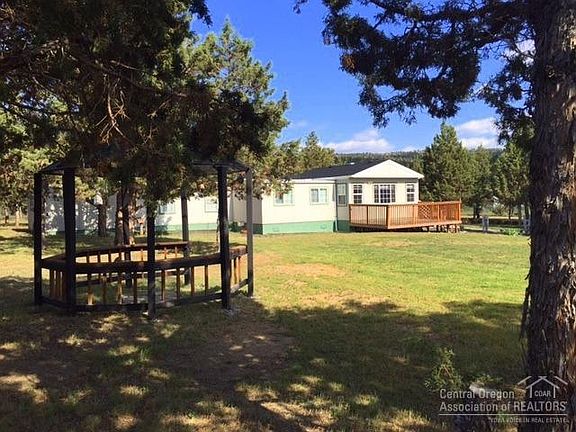 2nd image of 7833 SE Hood Cir
