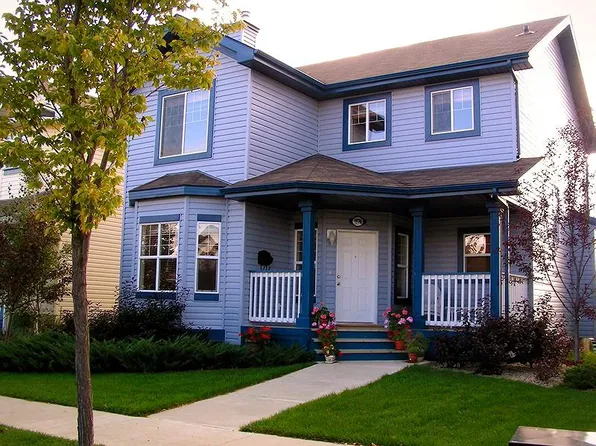 1870 Towne Centre Blvd NW, Edmonton, AB T6R 3A2