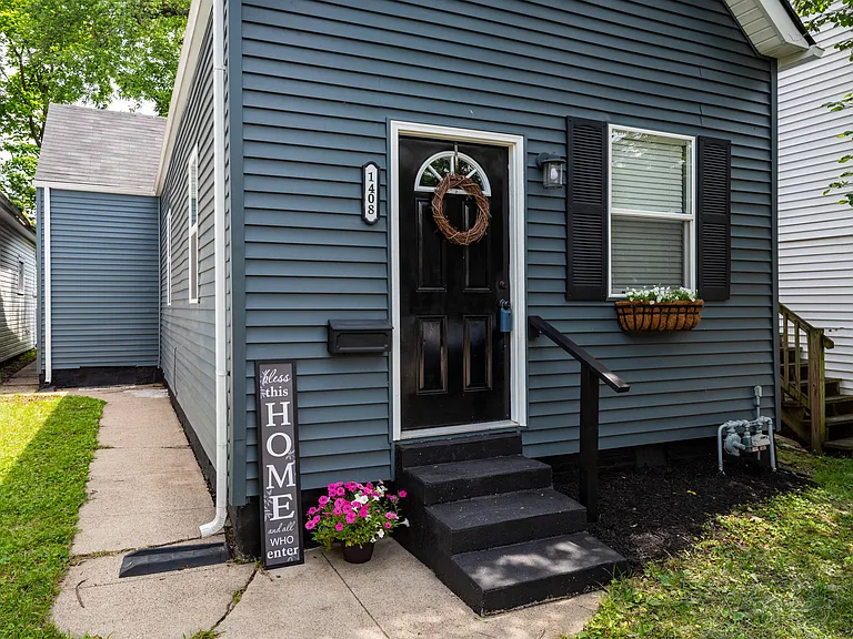 1408 Culbertson Ave — Photo 5