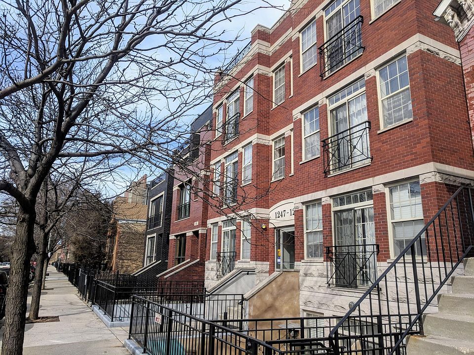 1st image of 1249 N Bosworth Ave APT 3N