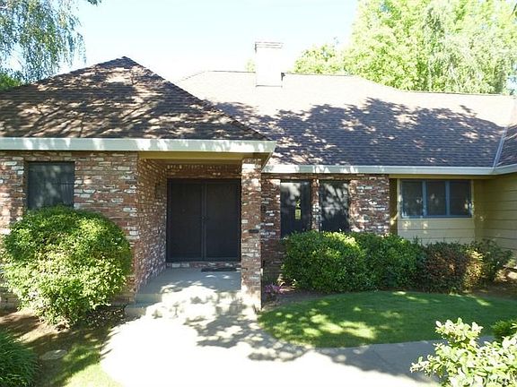 2nd image of 142 Southcreek Cir
