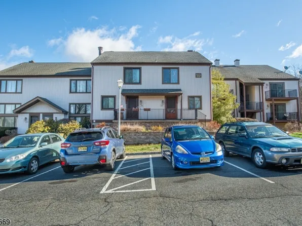 19354 Dell Pl #354, Stanhope Boro, NJ 07874