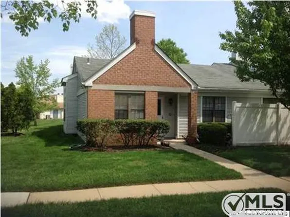 136 W Wycoff Way, East Brunswick, NJ 08816