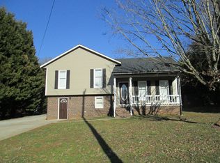 460 Lewittes Rd, Taylorsville, NC 28681