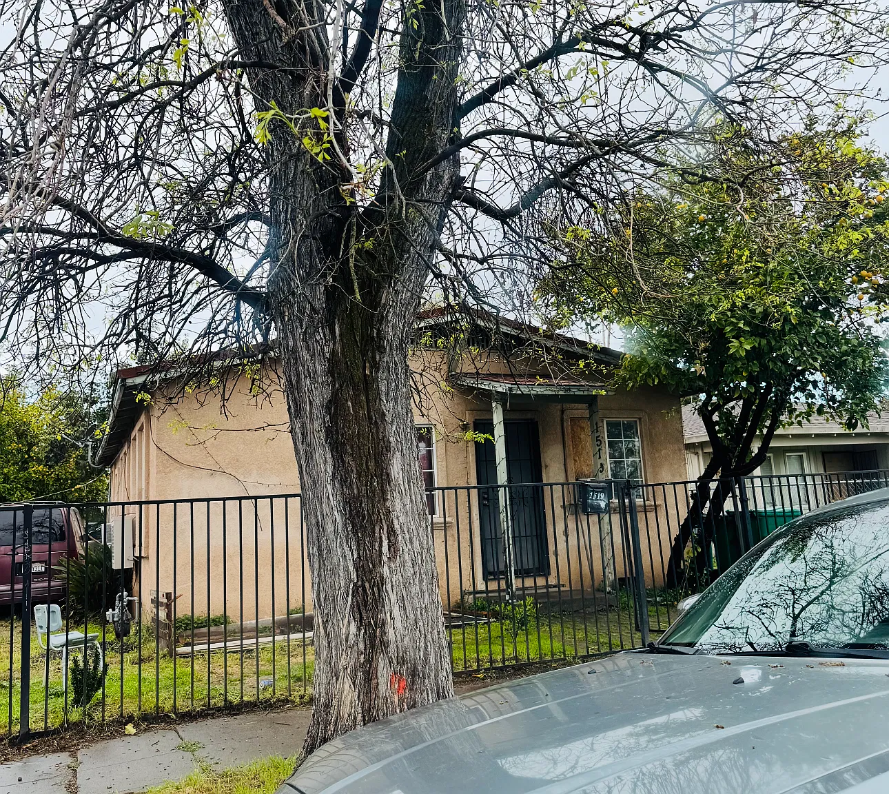 3 bed, 826 sqft, $1,795 — Photo 1