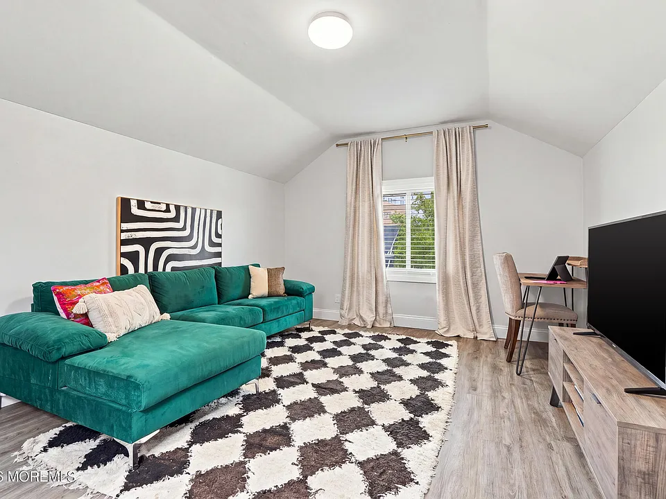 316 6th Ave #3F