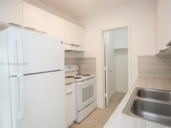 831 NW 1st Ave APT 4, Fort Lauderdale, FL 33311