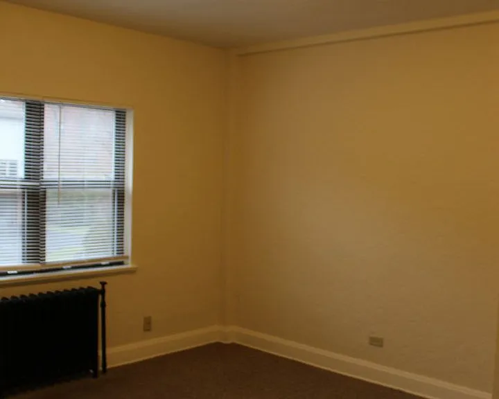 119 Baywood Ave — Photo 6