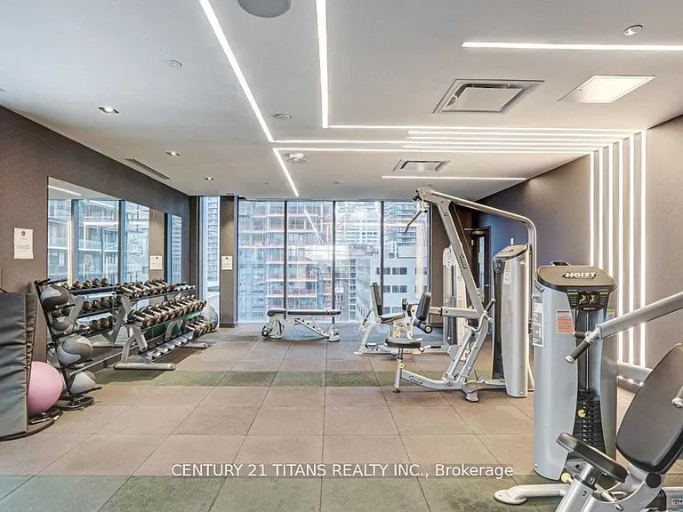 330 Richmond St W #616 — Photo 4