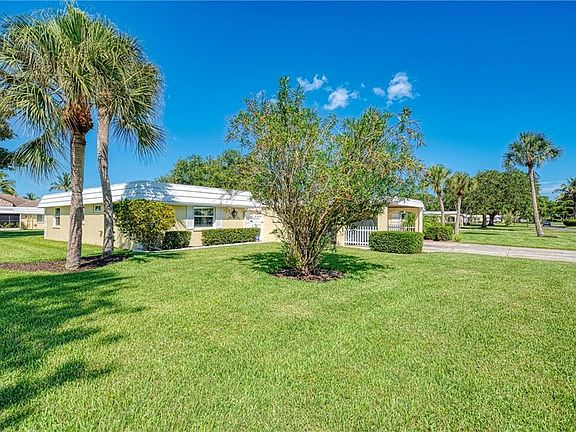 2nd image of 5856 Driftwood Pl #40