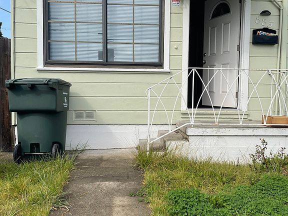 2nd image of 885 3rd Ave