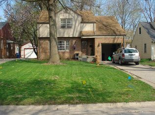 3823 Clinton Ave, Des Moines, IA 50310