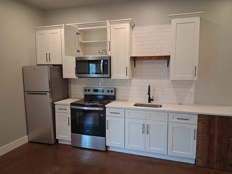 329 N Mulberry St #3 — Photo 6