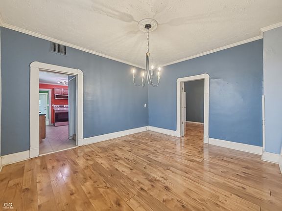 5th image of 2033 Forest Manor Ave