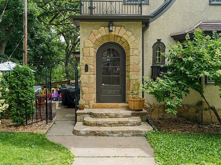 4917 Penn Ave S — Photo 40