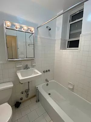 5th image of 441 E 83rd St #B1