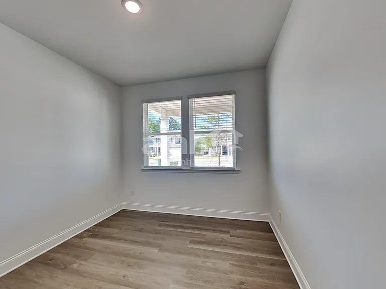 1344 Soapstone Rd — Photo 18
