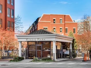 453 N Clinton St, Chicago, IL 60654