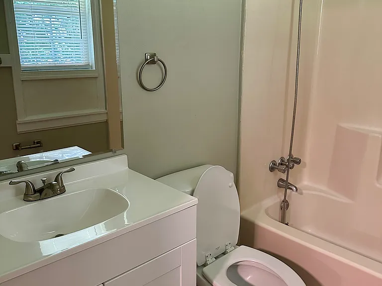 519 McKinley St — Photo 12