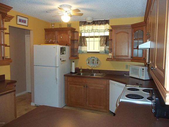 3rd image of 329 Wilder Blvd APT C402