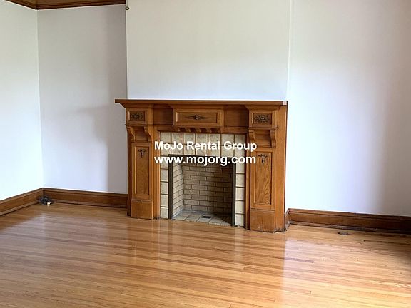 3rd image of 3953 N Hamilton Ave #1