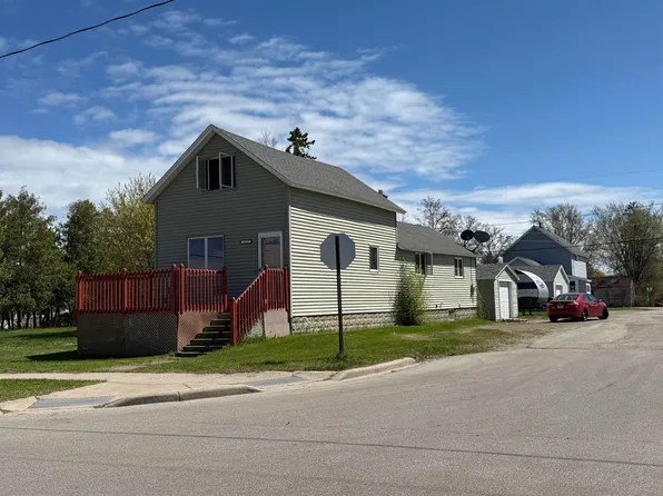 1513 23rd Ave, Menominee, MI 49858