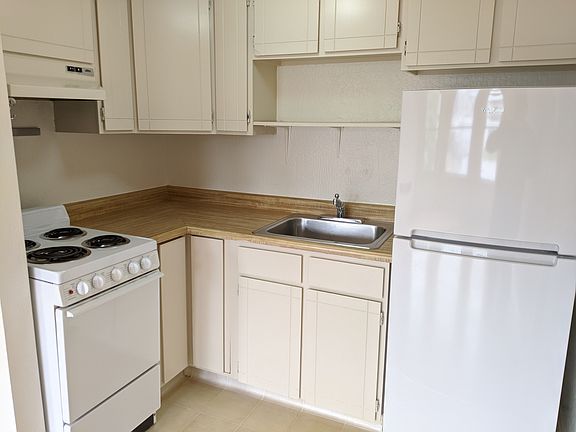 3rd image of 1770 Lombard St #303