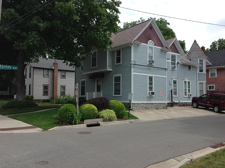 28 Union Ave NE #7 — Photo 6