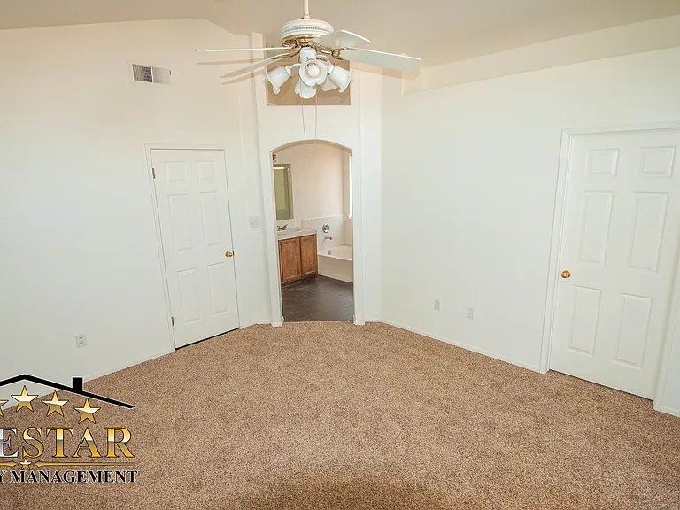 4938 Shorebird Dr — Photo 45