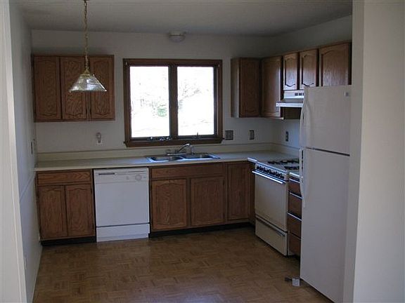 52 Kitchen