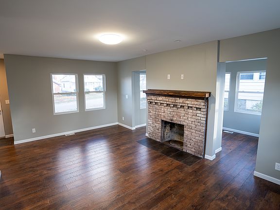 3rd image of 1316 Grant Ave