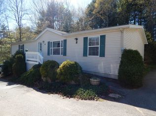 54 Magnolia Ln, Belmont, NH 03220