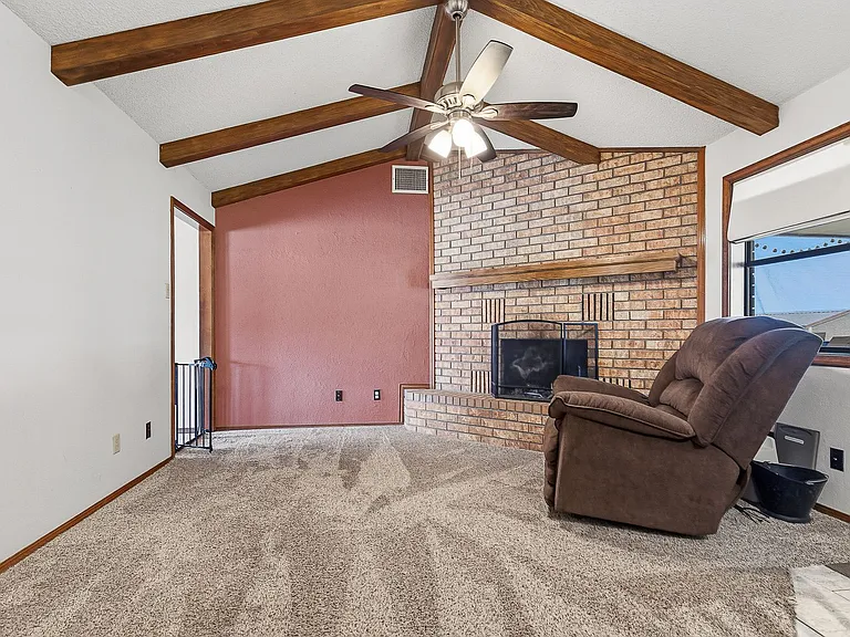 3027 Los Robles — Photo 22