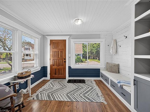 5th image of 109 Hodgkins Ave