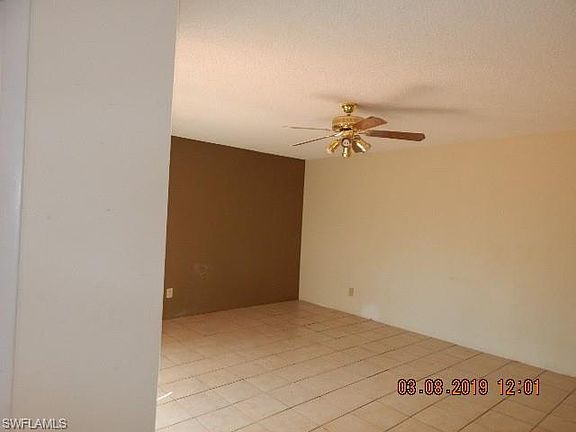 4th image of 4017 Sandlewood Ln APT 2