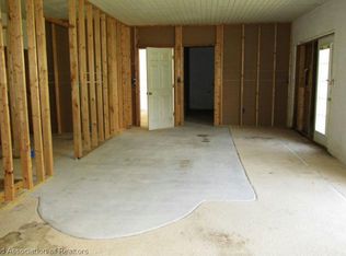 2942 Lake Josephine Dr, Sebring, FL 33872